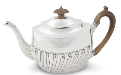 A George III Silver Teapot Height 6 1/4 x length over