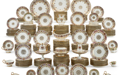 A LARGE COMPOSITE FRENCH PORCELAIN PART DINNER SERVICE 19TH CENTURY,...