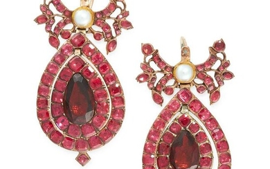A PAIR OF ANTIQUE GARNET AND PEARL EARRINGS, SPANISH