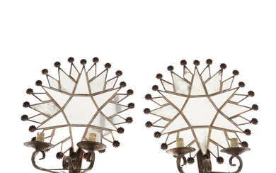 A PAIR OF GILT METAL TWO-LIGHT WALL APPLIQUE WITH MIRRORED BACKS, SECOND HALF 20TH CENTURY.