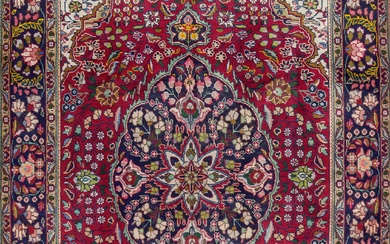 A Persian Hand Knotted Tabriz Carpet, 293 X 193