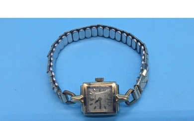 A Vintage Ladies 9ct Gold Rolex Wristwatch (Strap not origin...