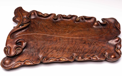 A carved timber Chinese tray in the form of a leaf (L:47cm)