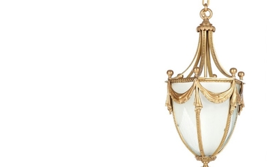 A circa 1900 gilt bronze hall lantern, cast with garlands, frosted glass sides. H. 62. Diam. 30 cm.