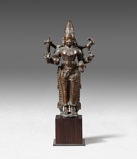 A copper-alloy figure of Shiva South India, 17th century | 印度南 十七世紀 合金銅濕婆立像
