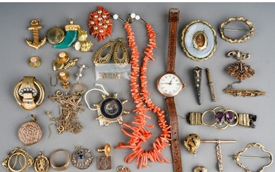 A good collection of Victorian Edwardian and later jewellery...