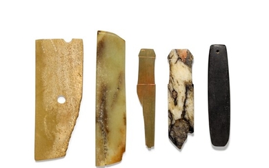 A group comprising a black stone axe, two jade blade fragments and two jade handles Western Zhou dynasty | 西周 各式玉器 一組五件