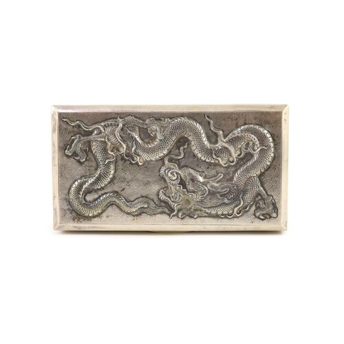 A late 19th/early 20th century Chinese silver mounted cigare...