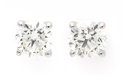 SOLD. A pair of diamond ear studs each set with a diamond weighing a total of app. 0.40 ct. I/VVS., mounted in 18k white gold. (2) – Bruun Rasmussen Auctioneers of Fine Art