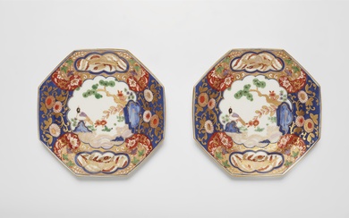 A pair of octagonal Meissen porcelain dishes with brocade motifs