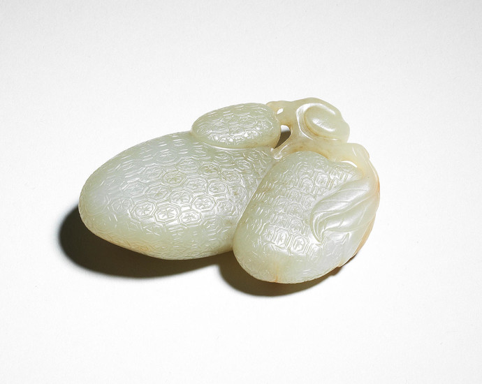 A pale green jade carving of lychee