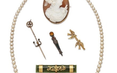 A small group of jewellery, comprising: a shell cameo brooch, a cultured pearl necklace; four various brooches and a stickpin (7)