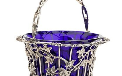 An English Victorian sterling silver basket - London 1843-1844, Edward,...