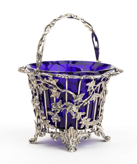 An English Victorian sterling silver basket - London 1843-1844,...