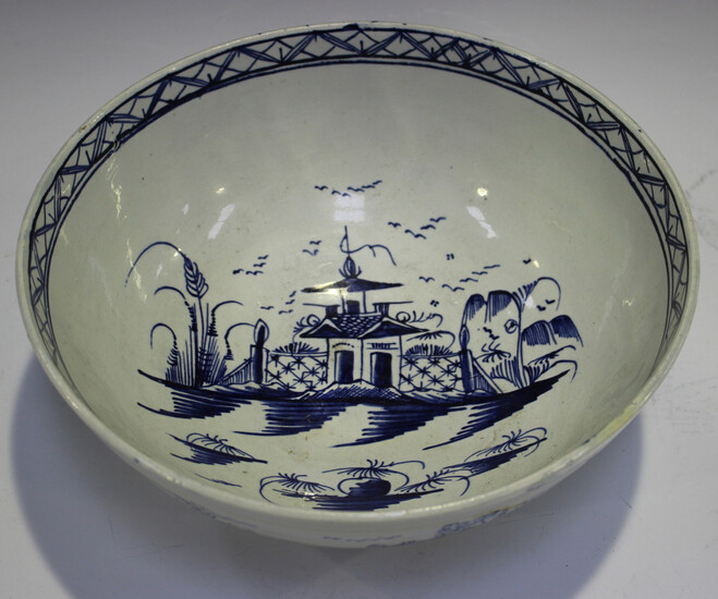 An English blue and white pearlware bowl, Leeds or Liverpool, late 18th/early 19th century, the ribb