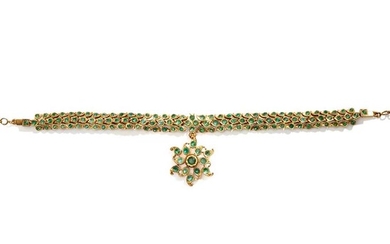 An antique Indian beryl necklace