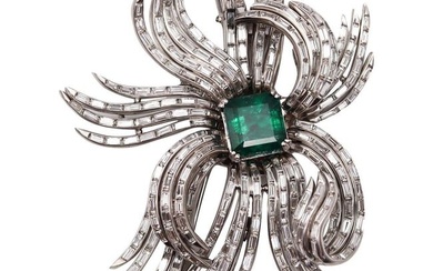 Art Deco 1935 Fabulous Brooch In Platinum With 17.72 Ctw In Diamonds And Emerald