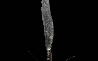 BRONZE AGE BRONZE KNIFE DECORATED WITH GEOMETRIC MOTIF