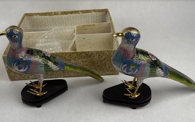 CHINESE CLOISONNE PAIR ENAMEL BRASS BIRD FIGURINE WITH BOX