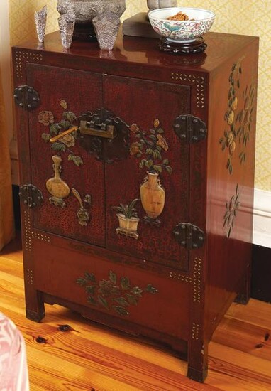CHINESE QING LACQUERED AND PIETRA DURA CABINET