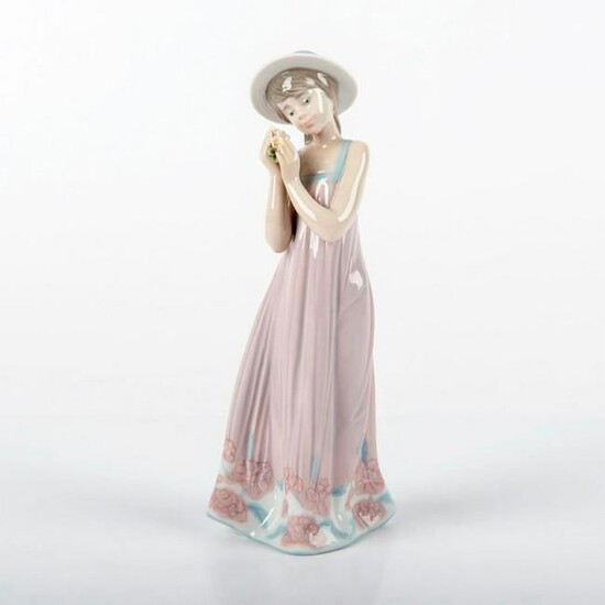 Cindy 1005646 - Lladro Porcelain Figurine