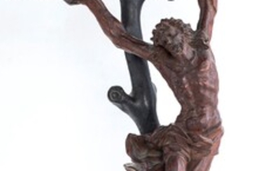 Cristo crocifisso in legno, Roma XVII secolo su croce lignea in forma di...