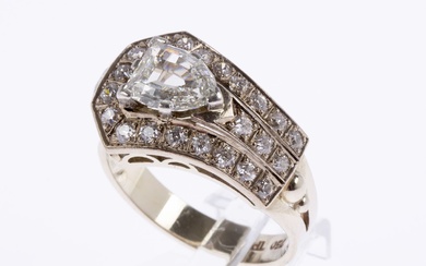 Diamant-Cocktail-Ring Weißgold 750.