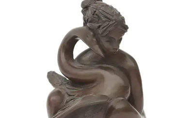 Evert den Hartog - Gepatineerd bronzen sculptuur: Leda en de Zwaan