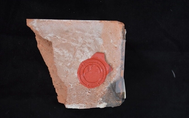 Fragment de brique provenant du mur de Berlin. Avec trace de ciment et certificat d'authenticité...