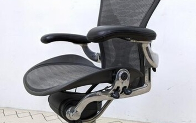 HERMAN MILLER Rolling Office Chair. Aeron style.