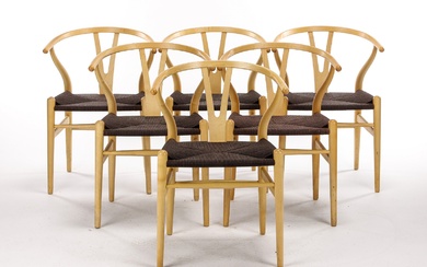 Hans J. Wegner. Set of six maple Y-chairs. (6).