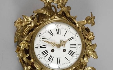 Horloge cartels en bronze de style Louis XV, France, 2e moitié du 19e s., mouvement...