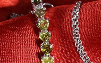 K/585 White Gold Heart Fancy Diamond Pendant Necklace