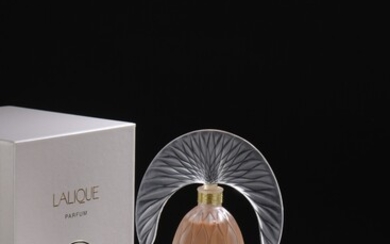 LALIQUE Parfums "Commedia de Lalique" Flacon de collection en cristal satiné, édition limitée 2007, signé...
