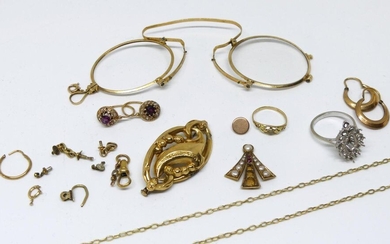 LOT of yellow gold debris including lorgnette frame (remains a glass), pair of sleepers, little finger ring, chain debris etc...metal pin pin. Gross weight 32,1 g
