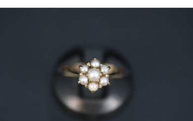 Ladies 9ct Gold Pearl set dress ring 1.8g total weight Size ...