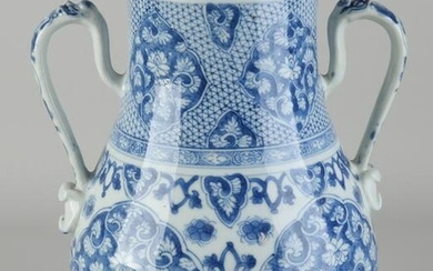 Large Chinese Kang Xi vase