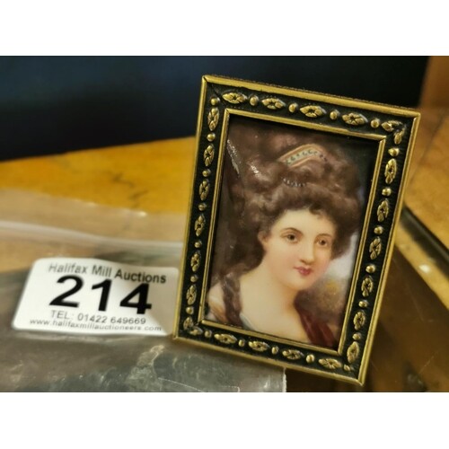 Royal Doulton – Antique Hand Painted Portrait Miniature Cera...