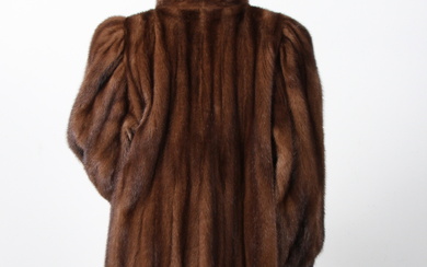 Long mink fur in color 'Glow', size 40