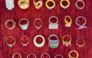 Lot of Gold and Silver Tone Rings