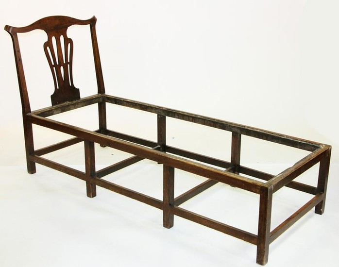 Mid 18thC Rhode Island Chippendale Chaise Lounge