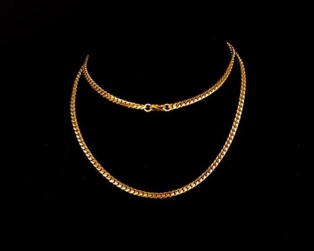 Oriental rose gold curb link chain marked Oriental marks to ...