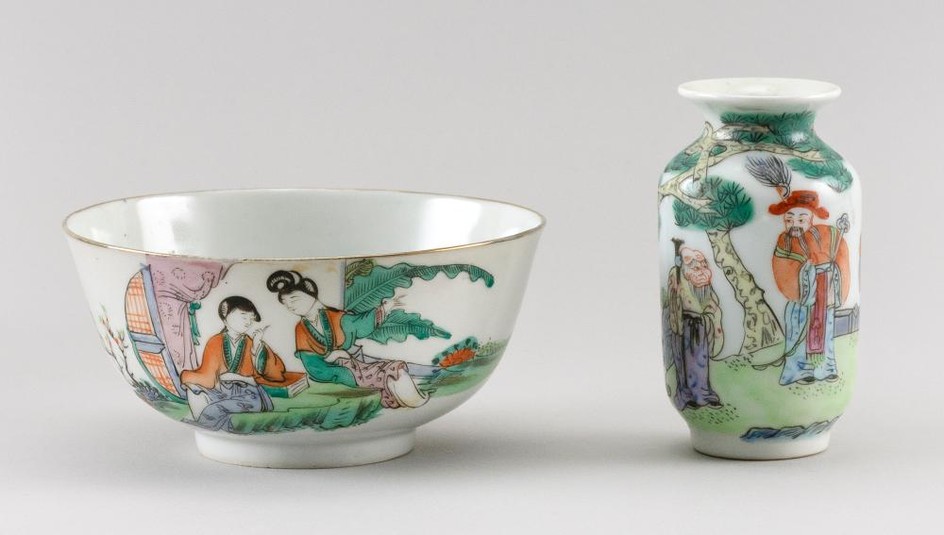 TWO PIECES OF CHINESE FAMILLE VERTE PORCELAIN 1) Bowl with decoration of courtesans in a landscape on obverse and calligraphy on rev...