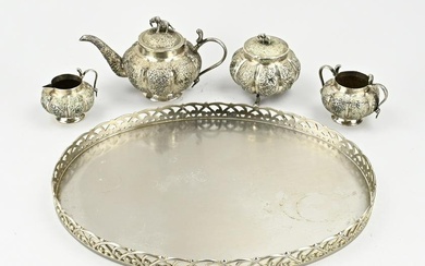 Tea set with tablet