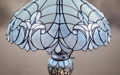 Tiffany Style White Floral Double Lit Table Lamp