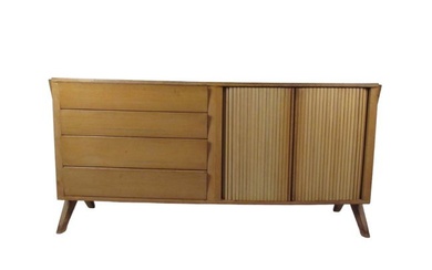 Vintage Sculpted Dresser