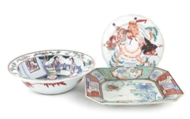 Chinese decorated-porcelain basin, plate and platter (3pcs)