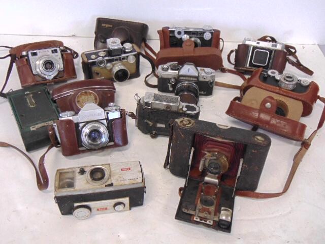 11 Old Cameras Lot , Vintage, asst Metal, slr's, Argus