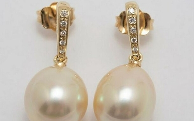 14 kt. Yellow Gold - 11x12mm Golden South Sea Pearls