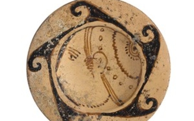 Piattello etrusco del tipo Genucilia Fine del IV secolo a.C....